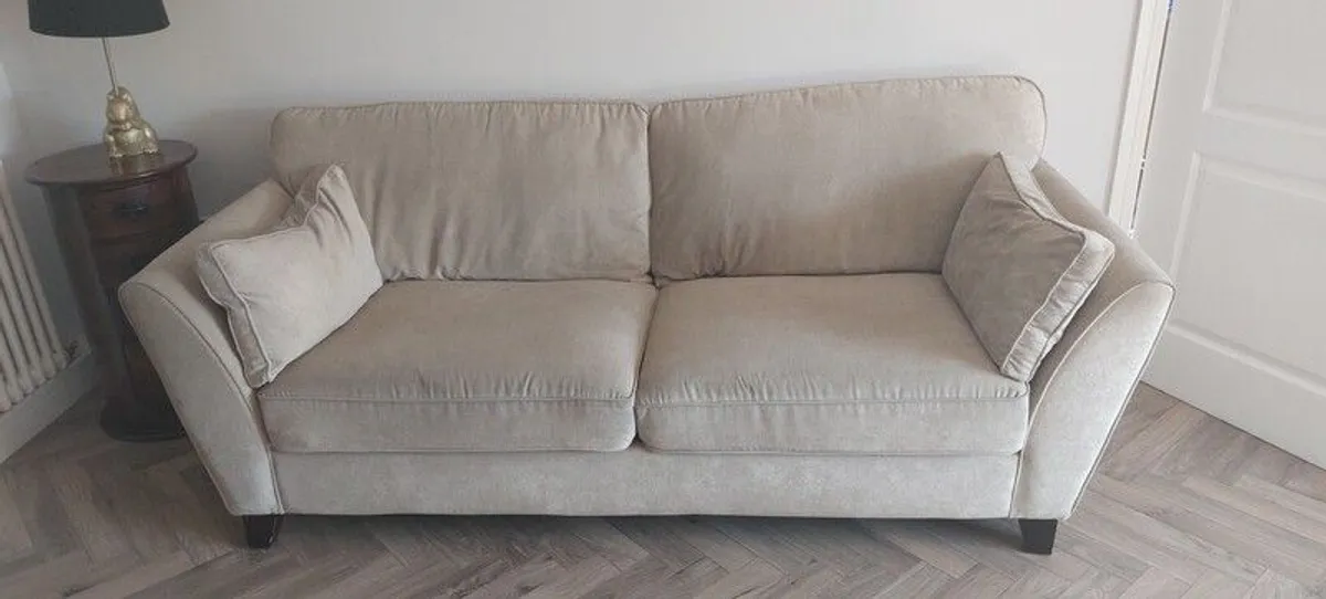 3 seater - Image 2