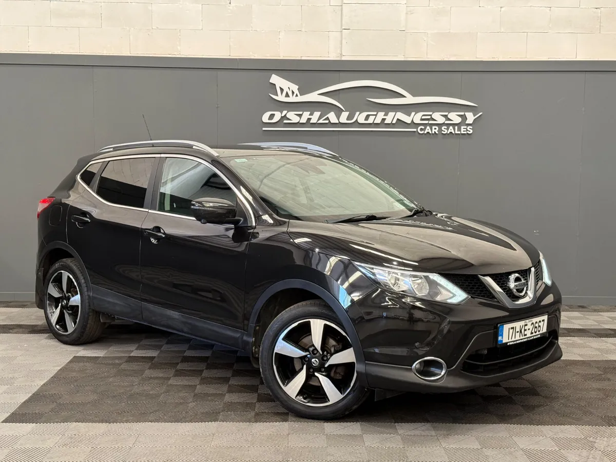 Nissan Qashqai 2017 Top Spec €14950 - Image 1