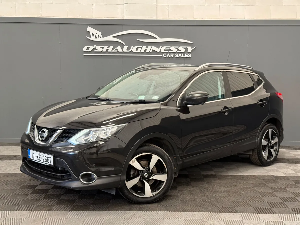 Nissan Qashqai 2017 Top Spec €14950 - Image 2