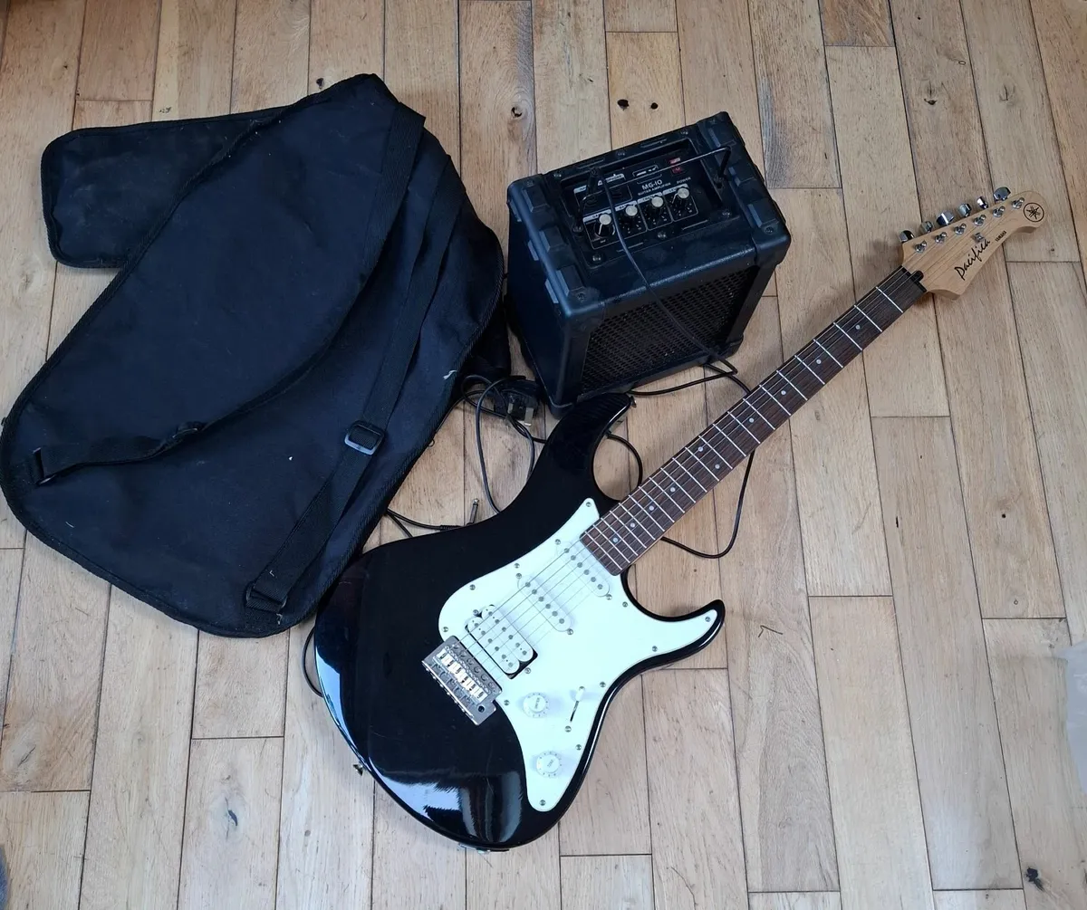 Electric guitar - Image 1