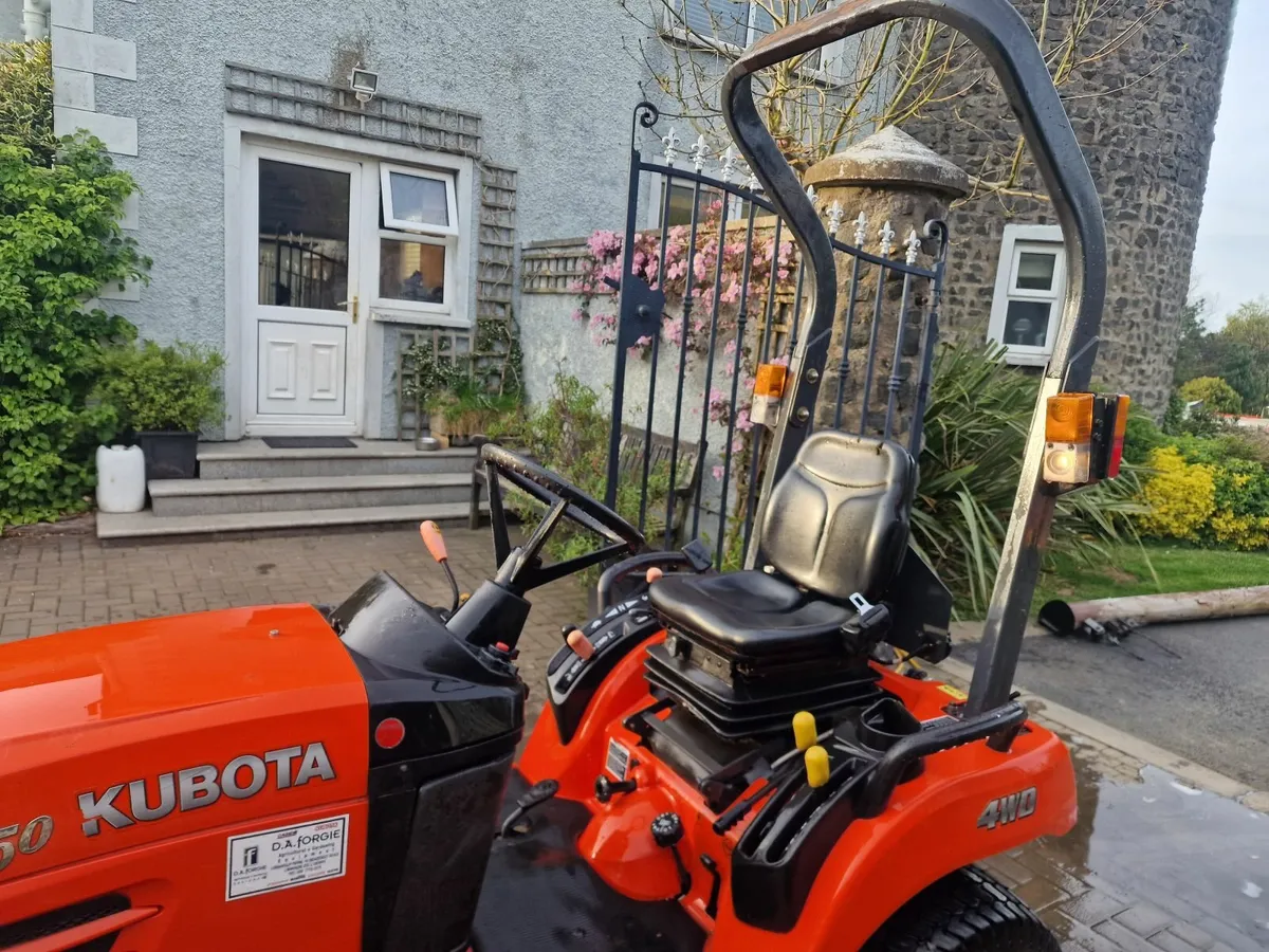 Kubota Compact Tractor ride on mower 2018 - Image 4