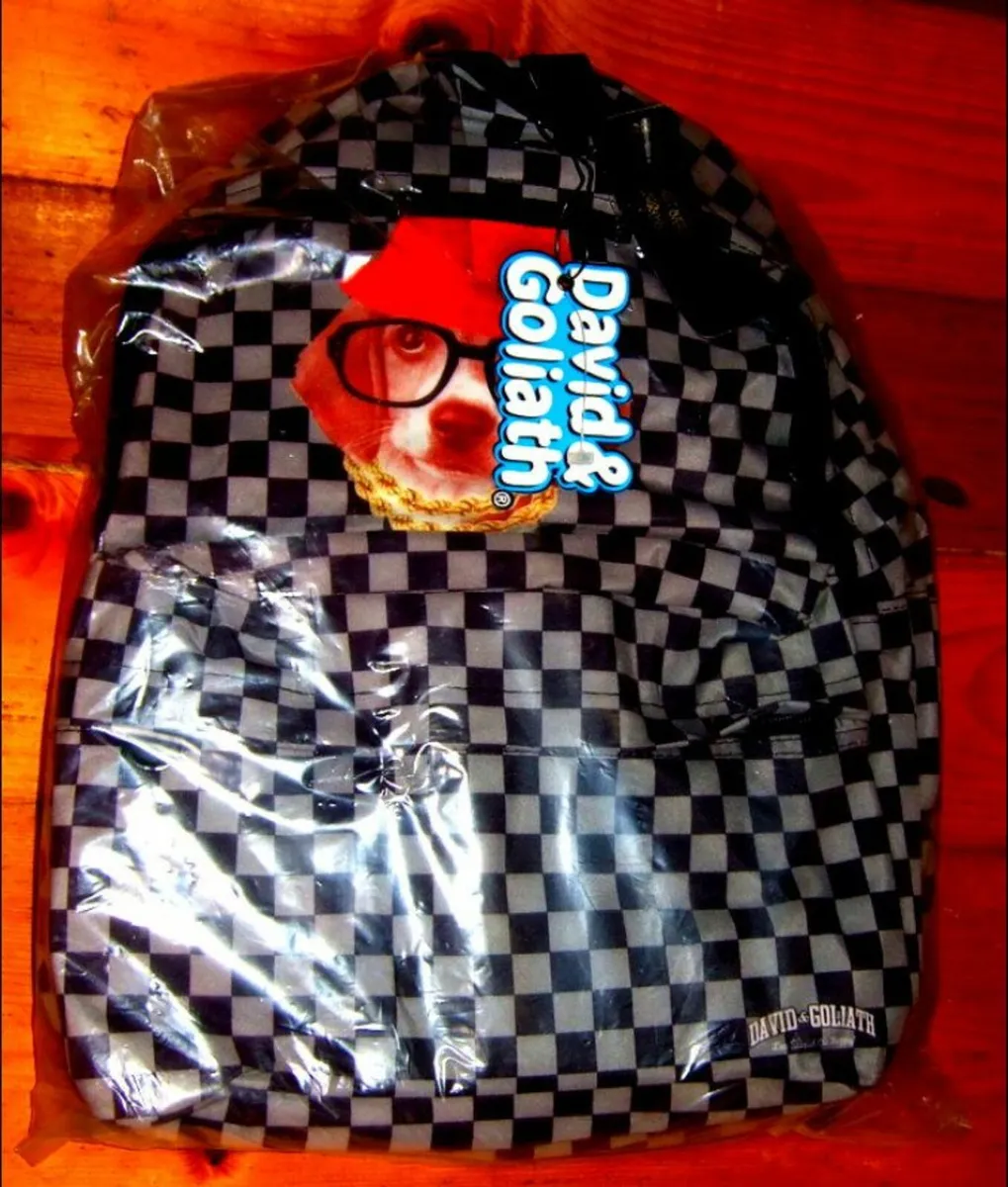 BNWT Harrods Daved & Goliath Backpack - Image 3