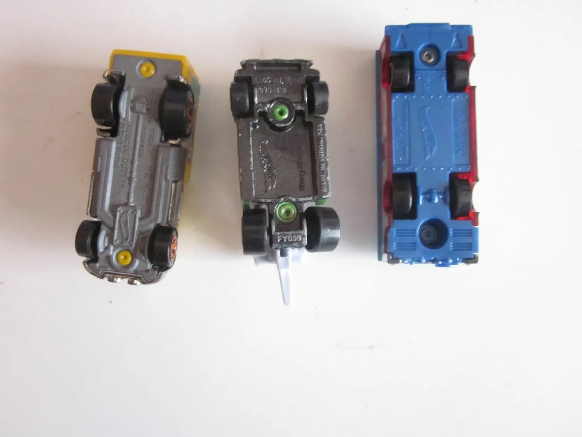 Six  Hot Wheels Car Bundle - Image 4