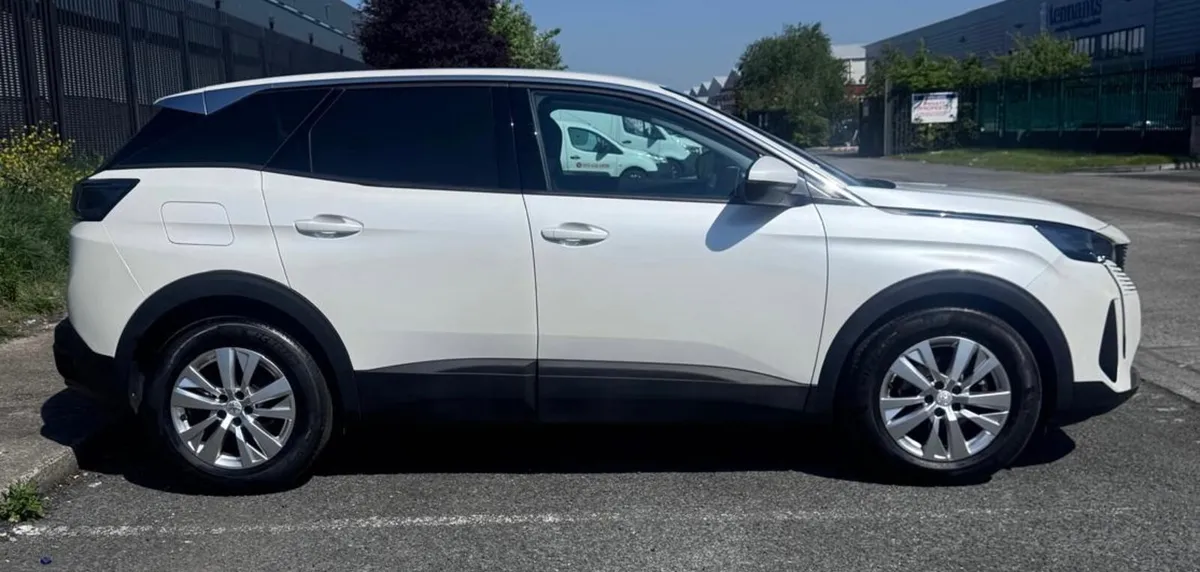 2021 Peugeot 3008 Commercial Tiny KLM’s - Image 3