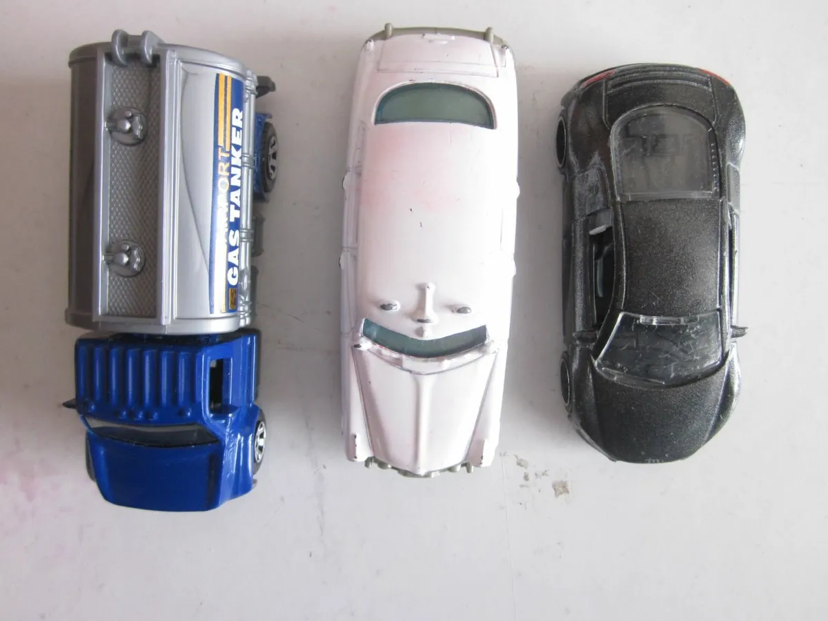 3 Matchbox Cars GasTanker/ '51 HudsonHornett/Audi - Image 4