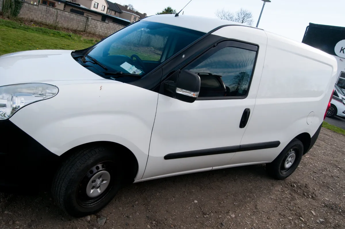 Opel Combo 2016 Diesel - Image 4