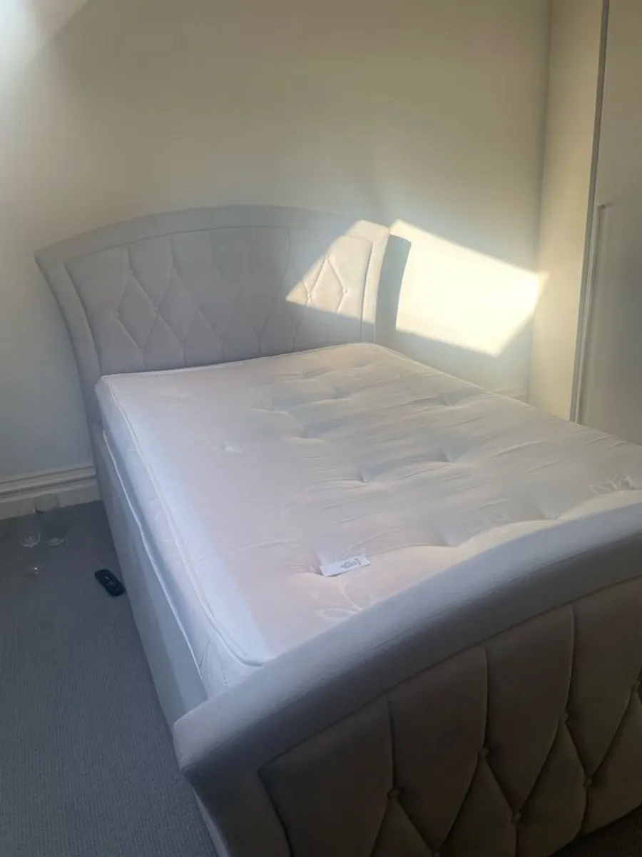 4ft Ottoman bed - Image 2