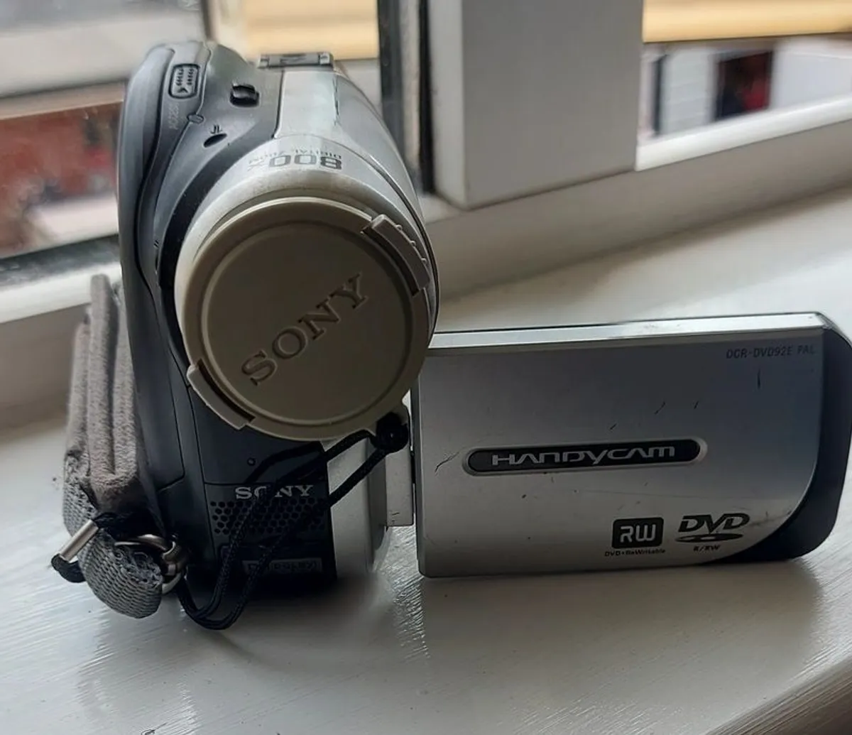 SONY...DVD Handycam....pre owned..... - Image 2