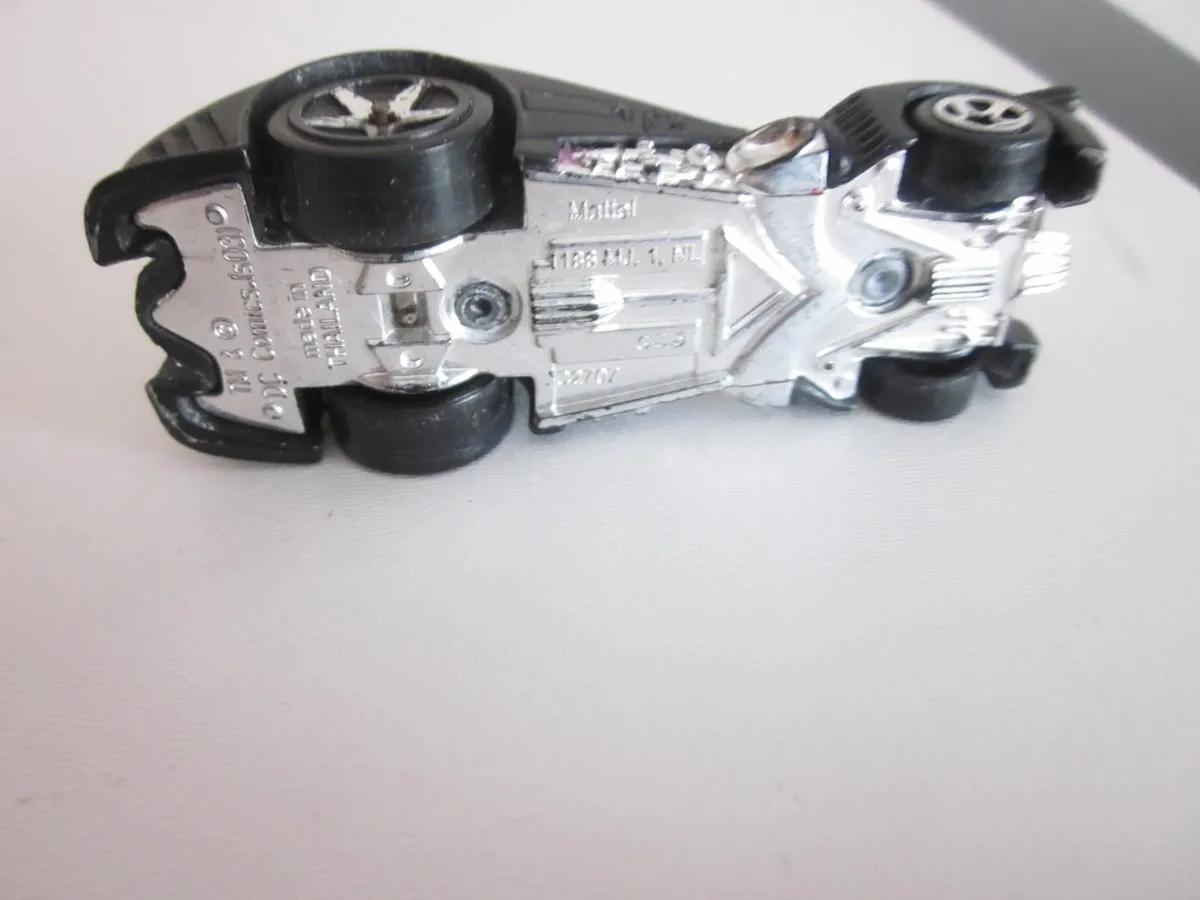 Mattel DC Comics Batman Batmobile Diecast Toy Car - Image 4
