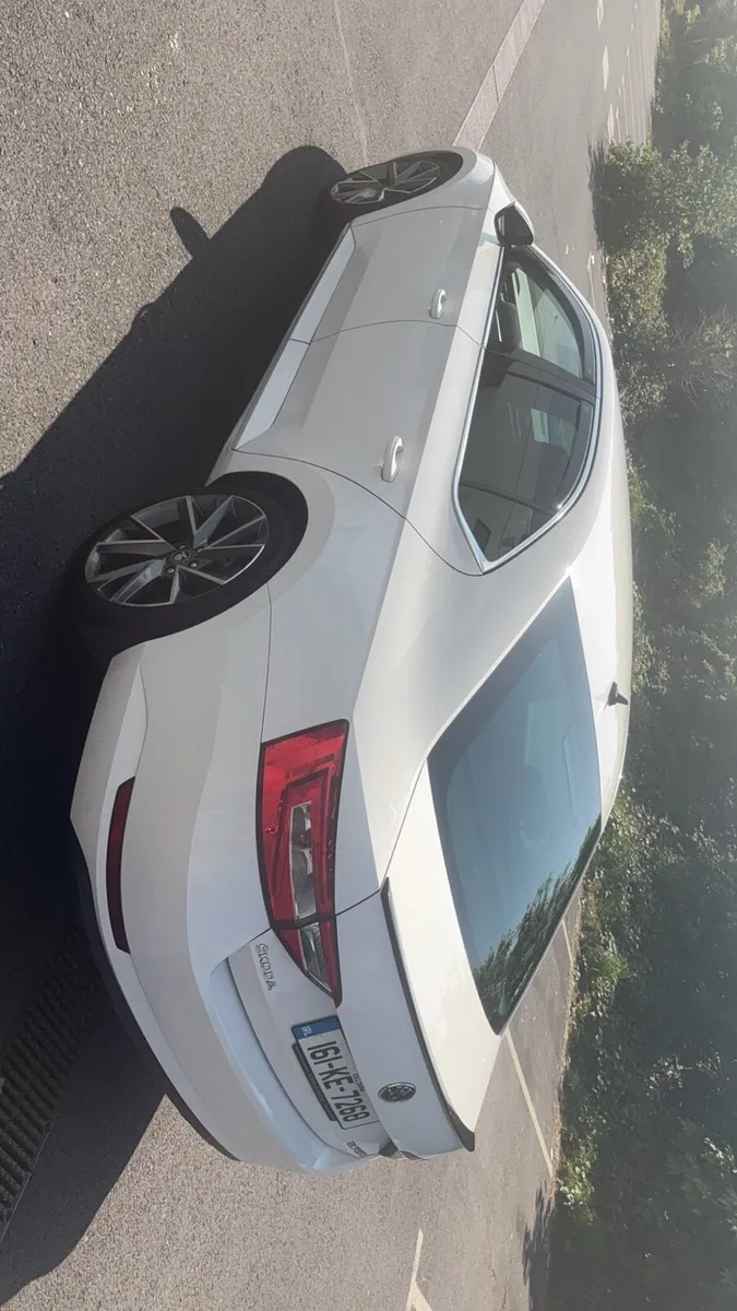 Skoda superb - Image 4