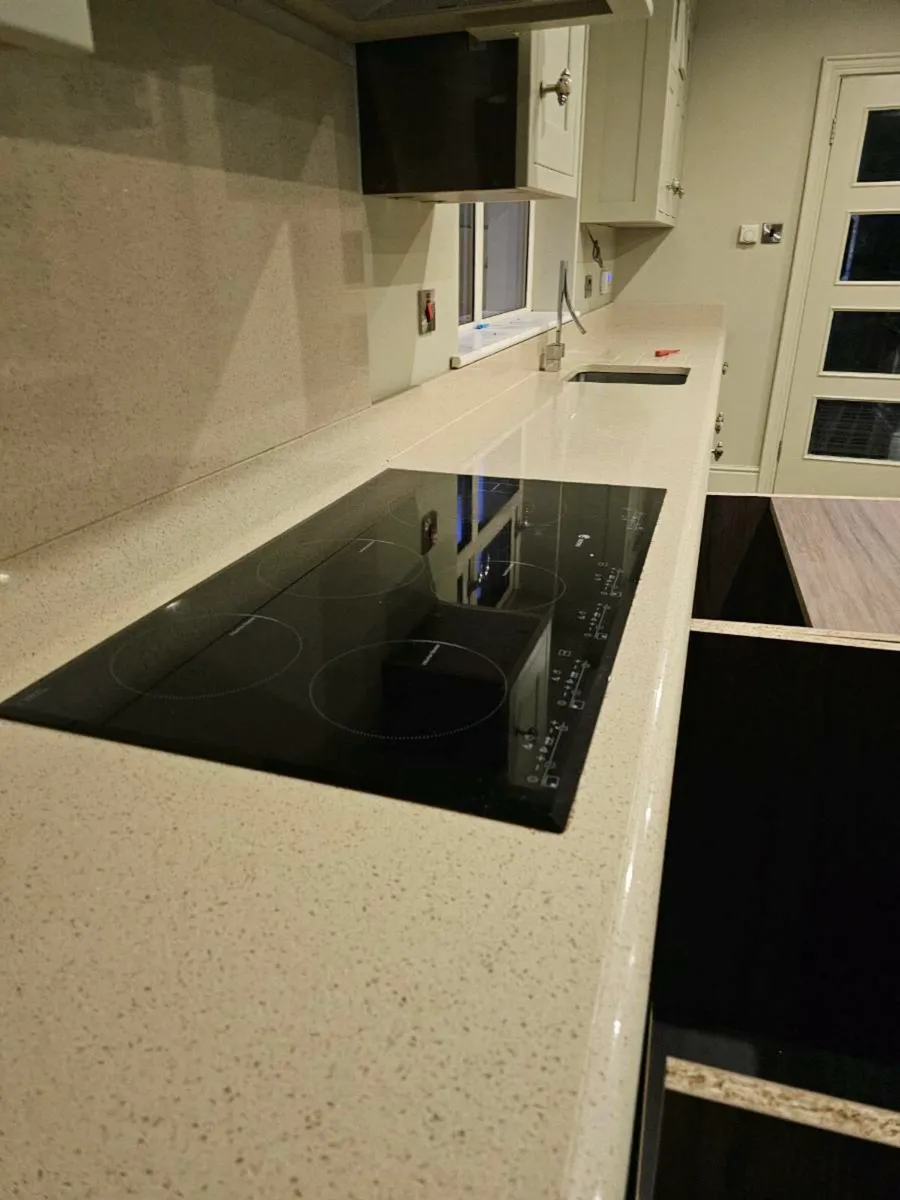 Quartz countertop - Image 4