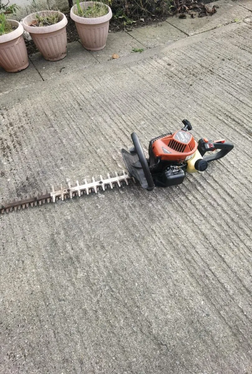 Hedge trimmer Hitachi - Image 4