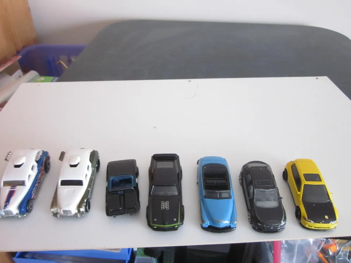 Seven Hot Wheels Car Bundle - Image 1