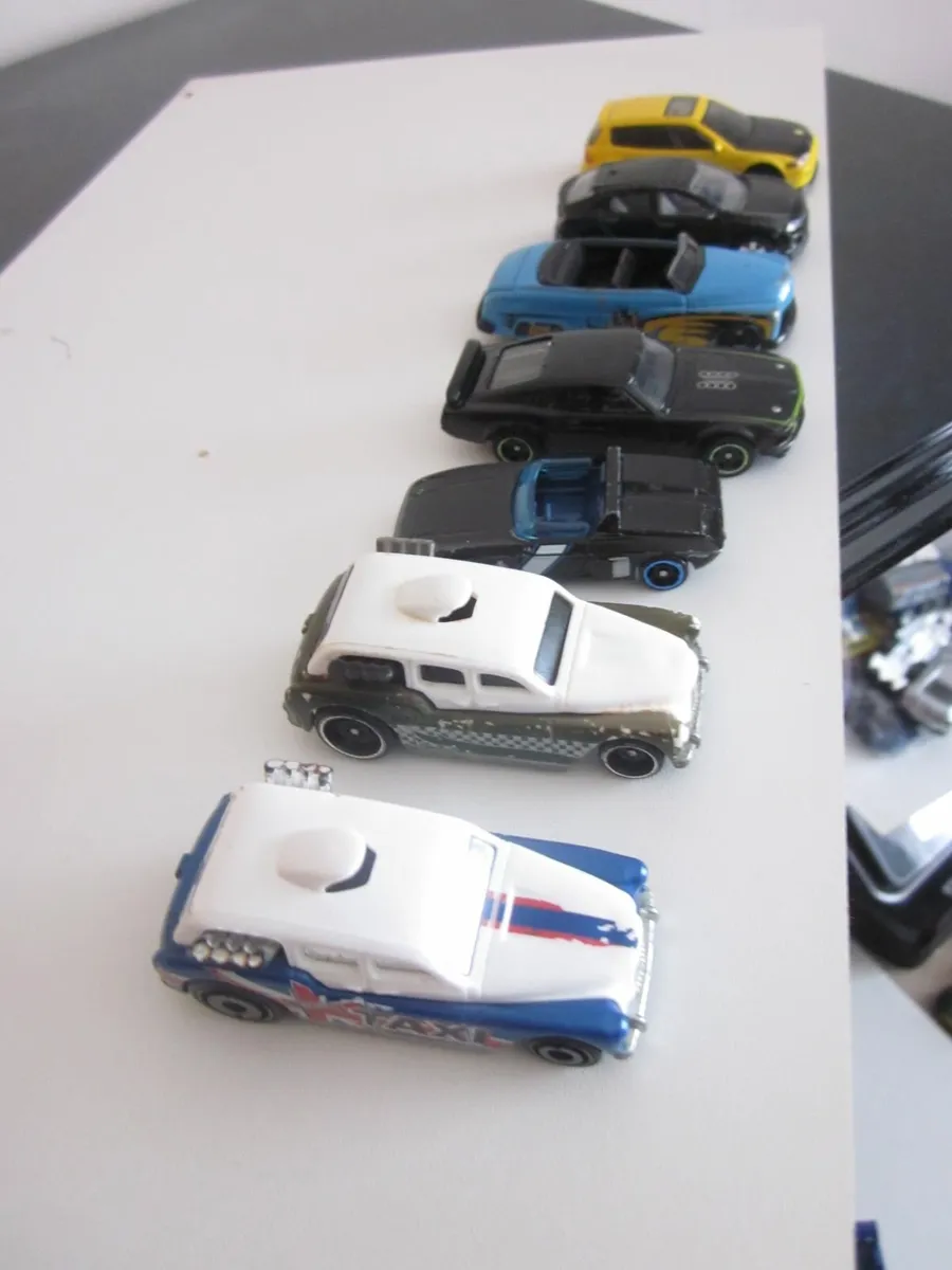 Seven Hot Wheels Car Bundle - Image 2