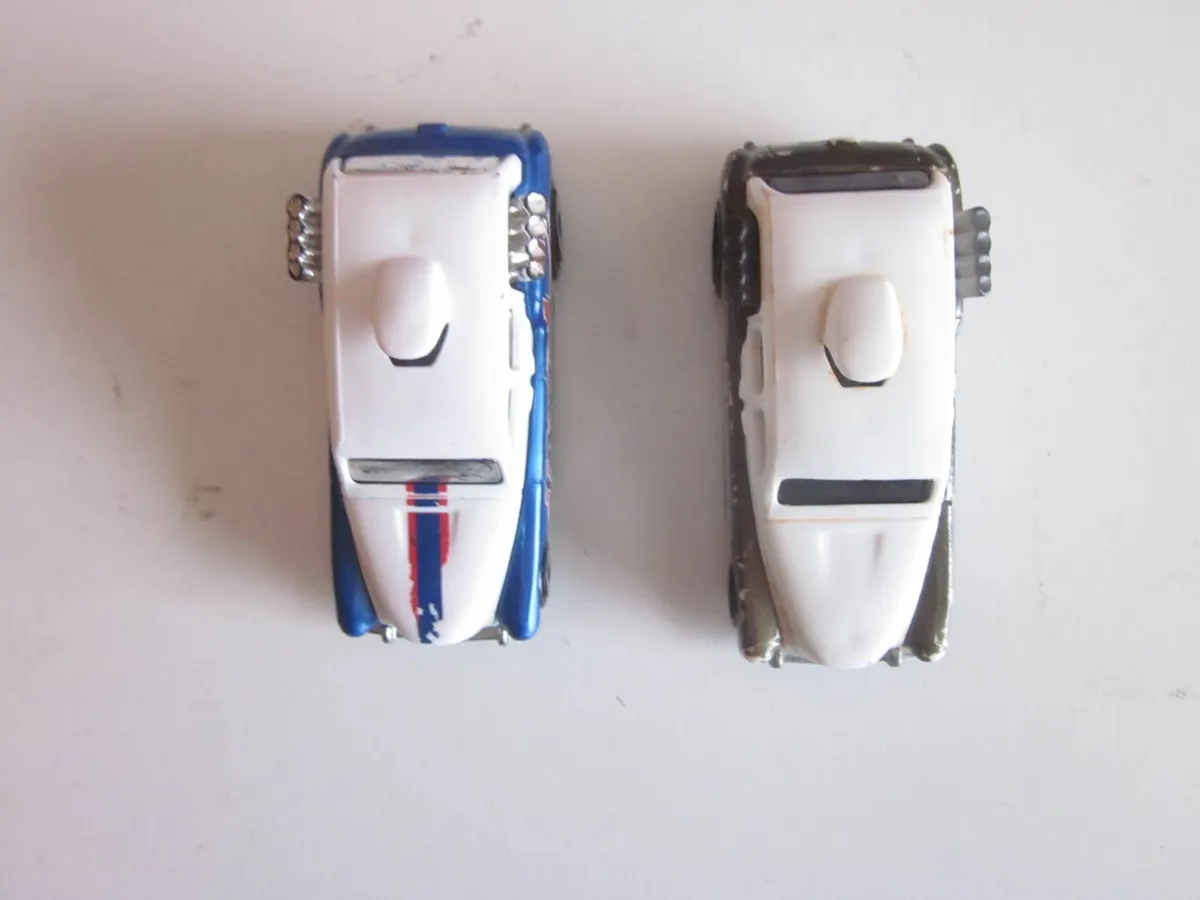 Seven Hot Wheels Car Bundle - Image 3