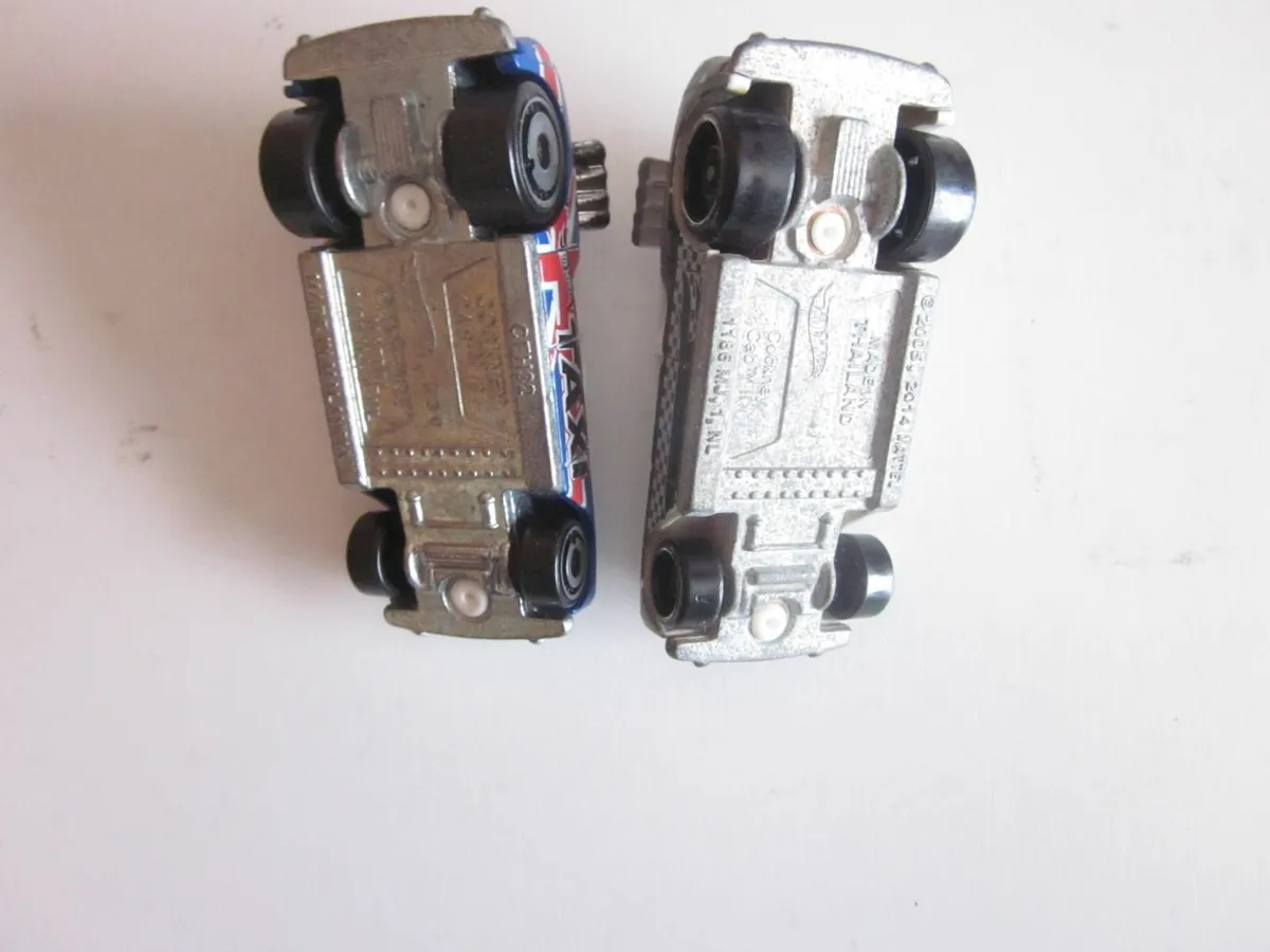 Seven Hot Wheels Car Bundle - Image 4