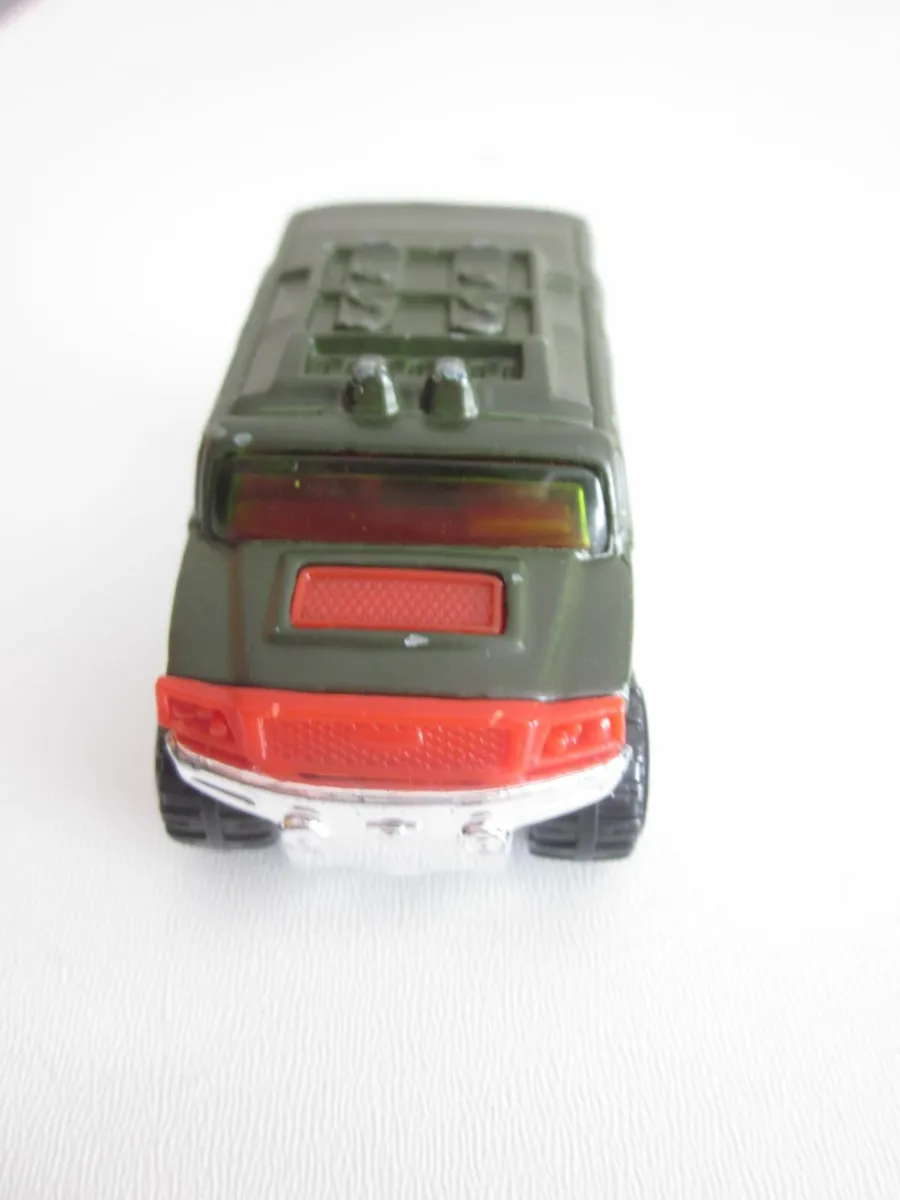 Hot Wheels Rockster Dino Hunter  2003 - Image 2