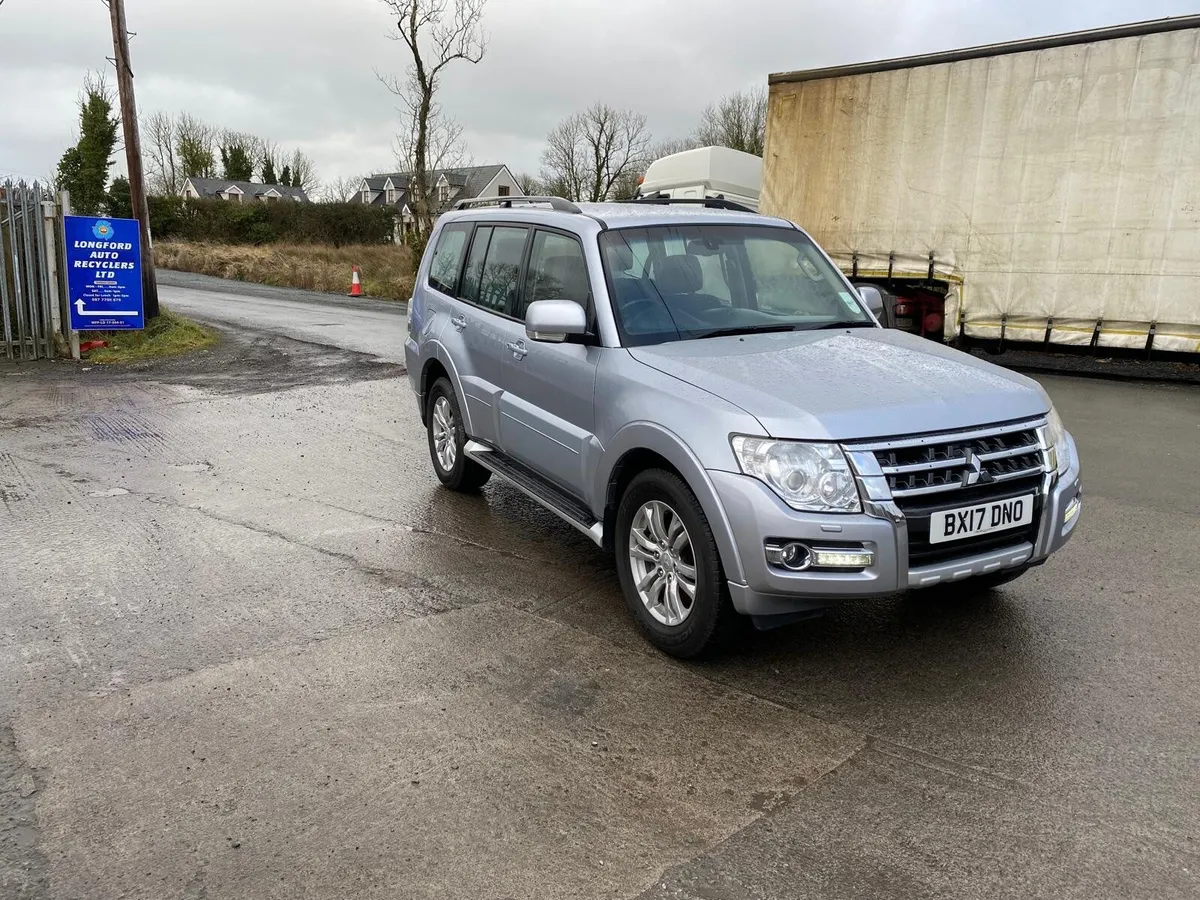 Mitsubishi Pajero 2017 - Image 1