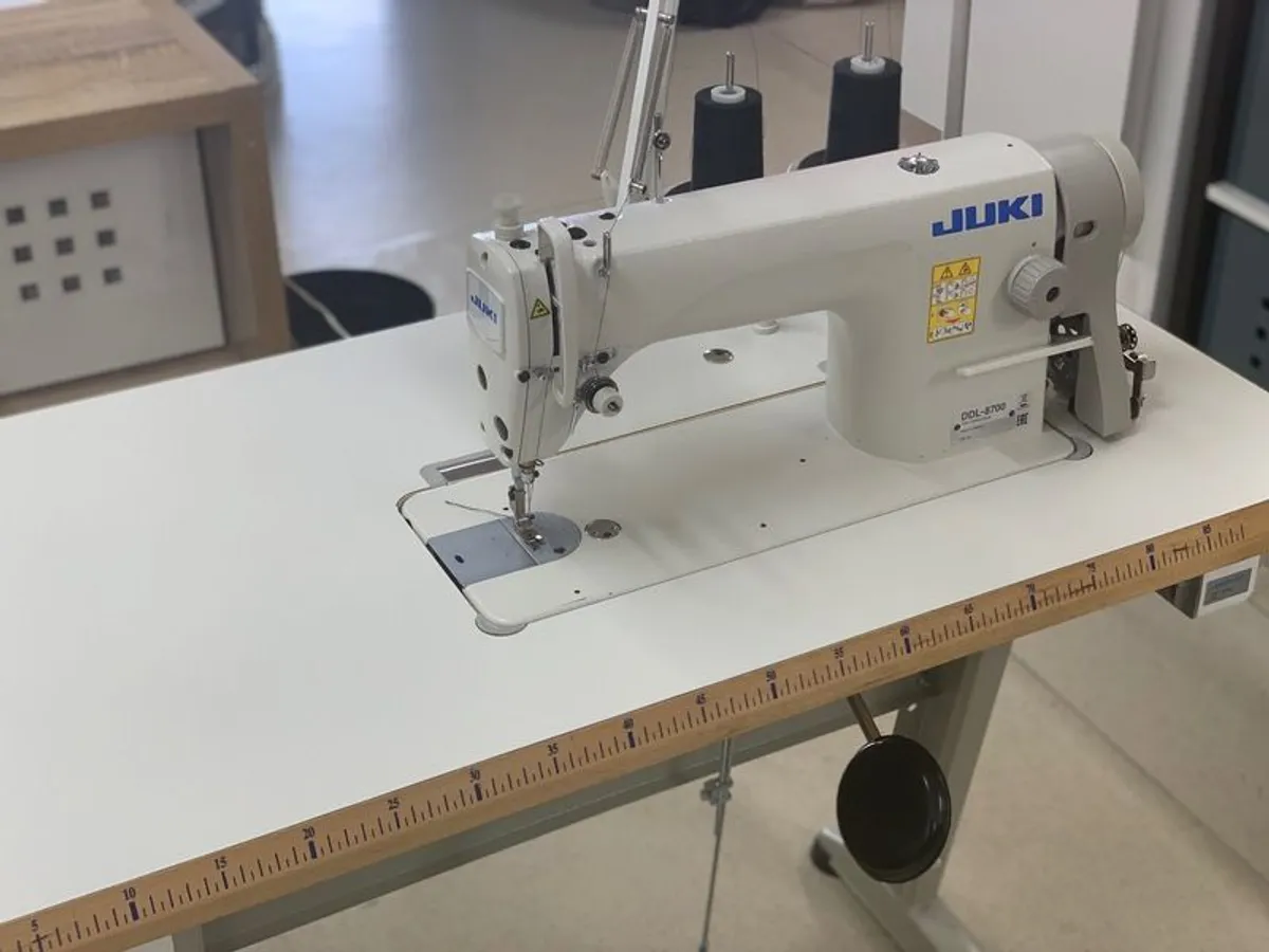 Juki DDL-8700 Lockstitch Industrial Sewing Machine - Image 3