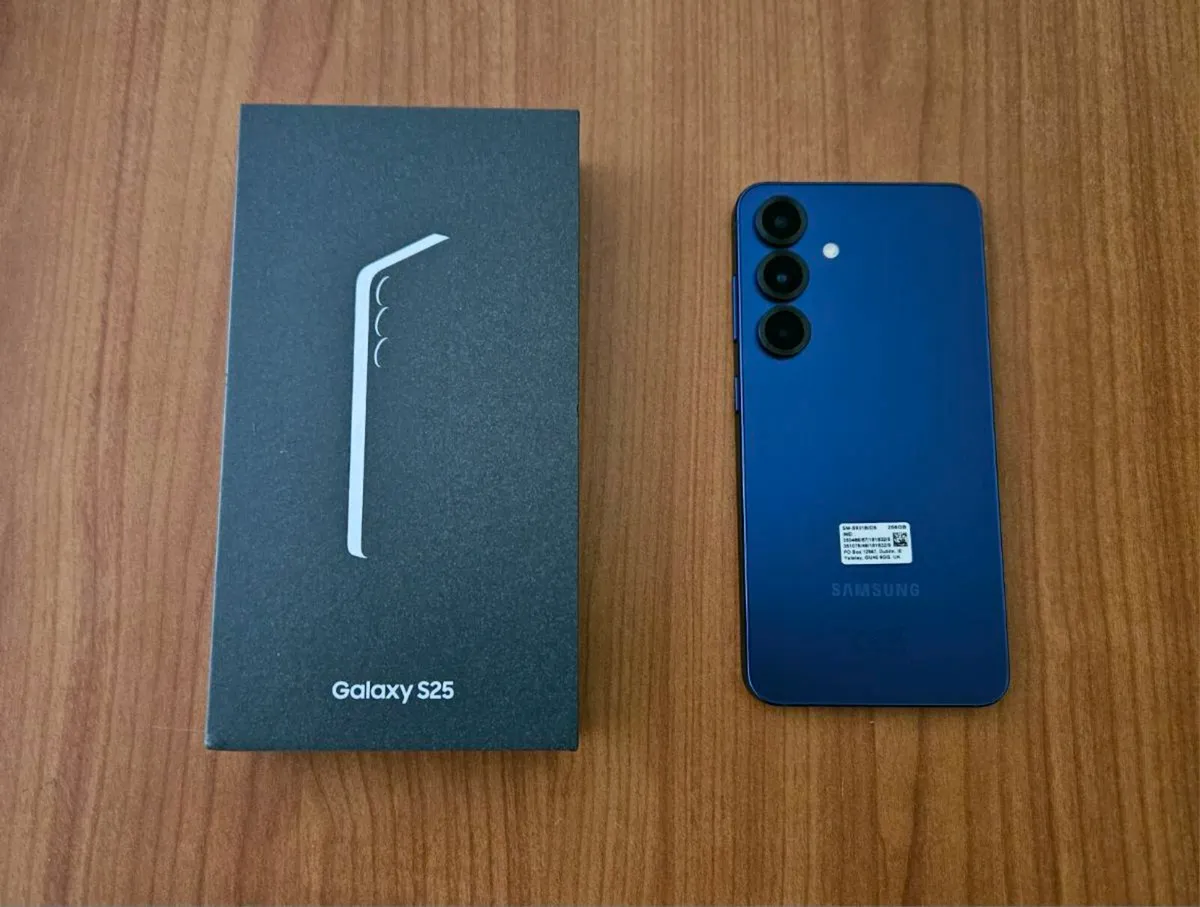 Samsung Galaxy S25 256GB *Unlocked* - Image 1