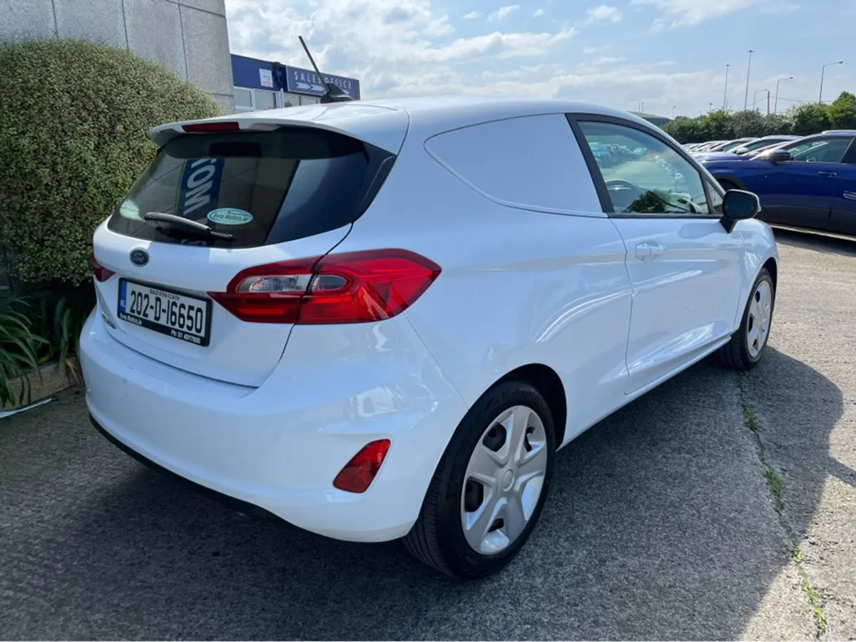 Ford Fiesta VAN 1.5 TD //aircon//carplay// 10 950 - Image 4