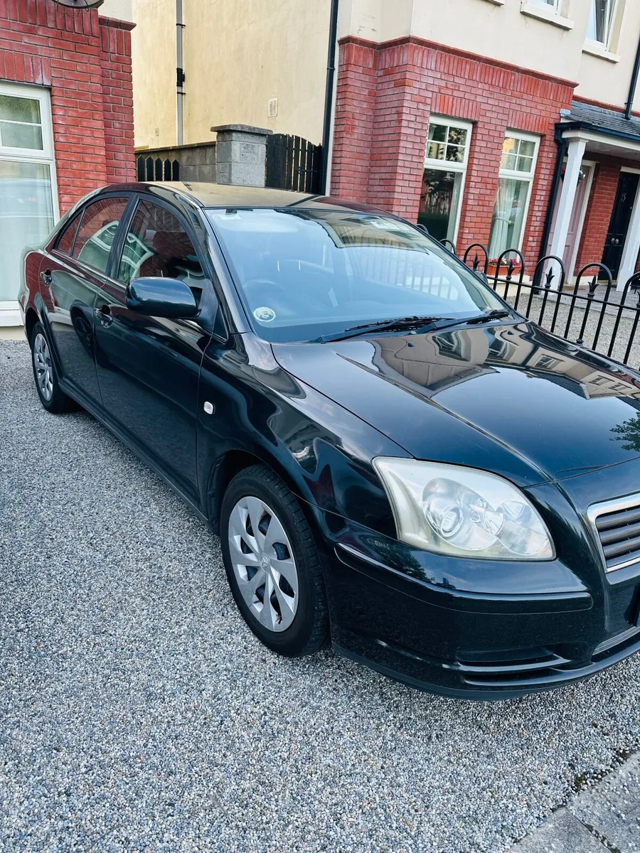 Toyota Avensis 2005 - Image 1
