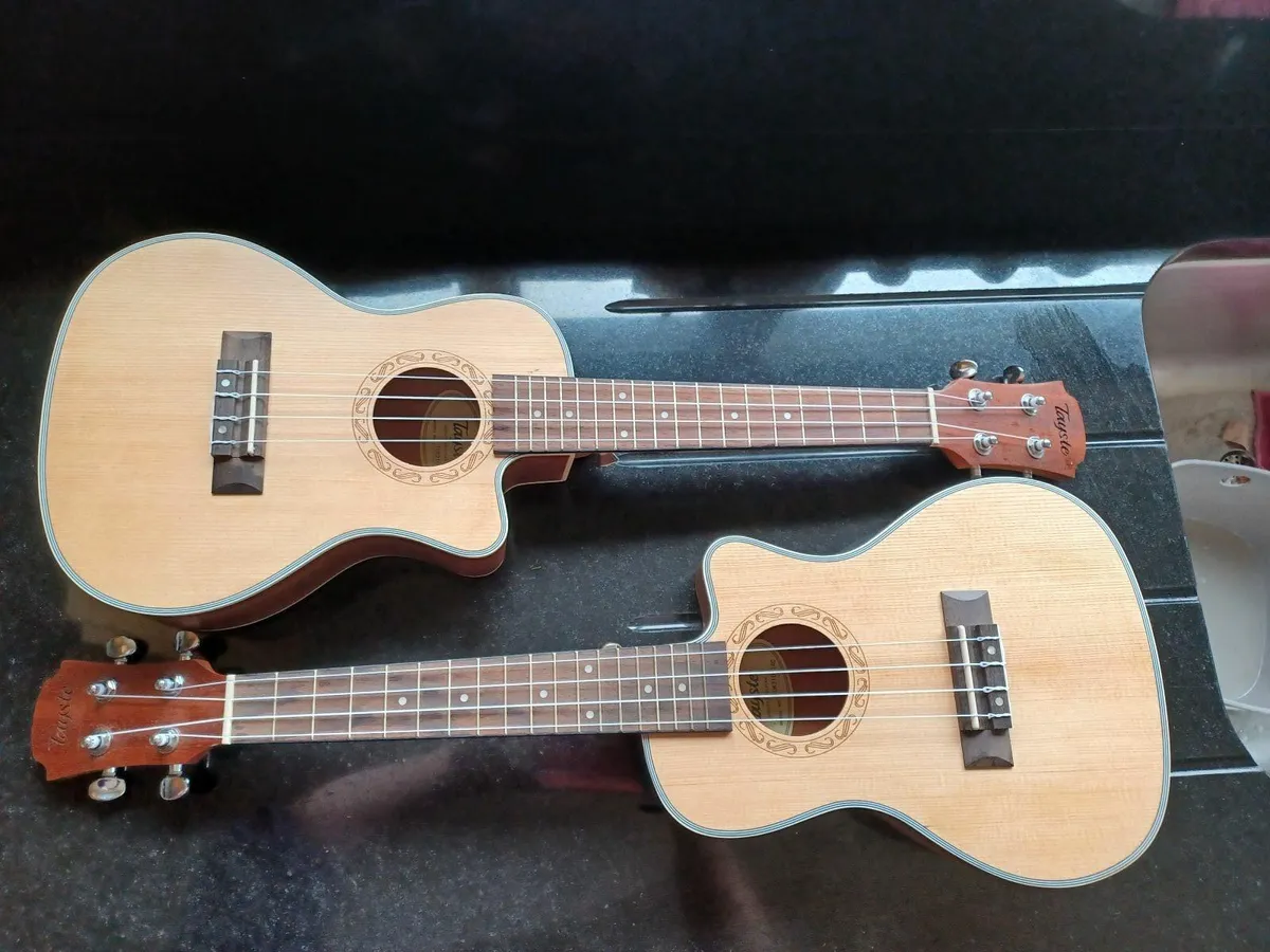 Ukulele guitar - Image 1