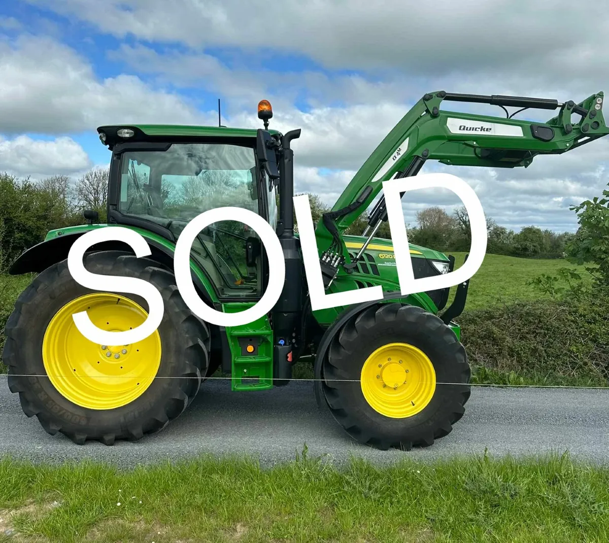 221 JOHN DEERE 6120R **982 HOURS** - Image 1