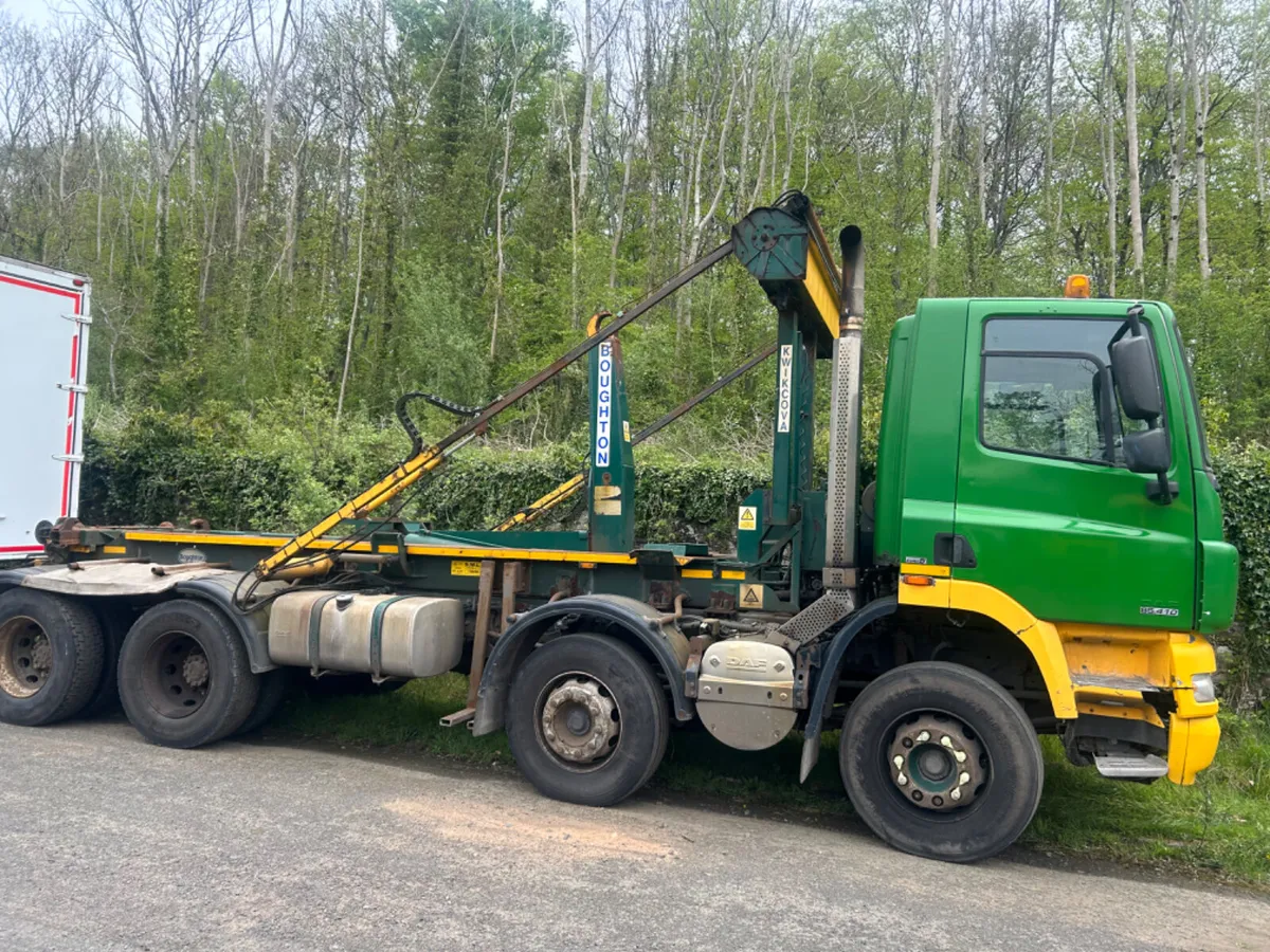 2008 Daf cf 410 8x4  hook loader - Image 1