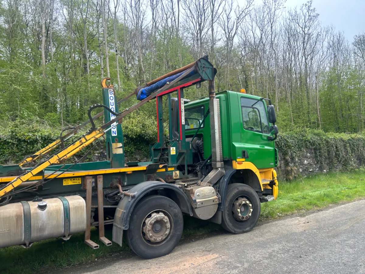 2008 Daf cf 410 8x4  hook loader - Image 2