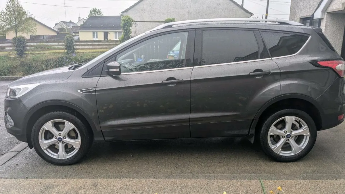 Ford Kuga - Image 3