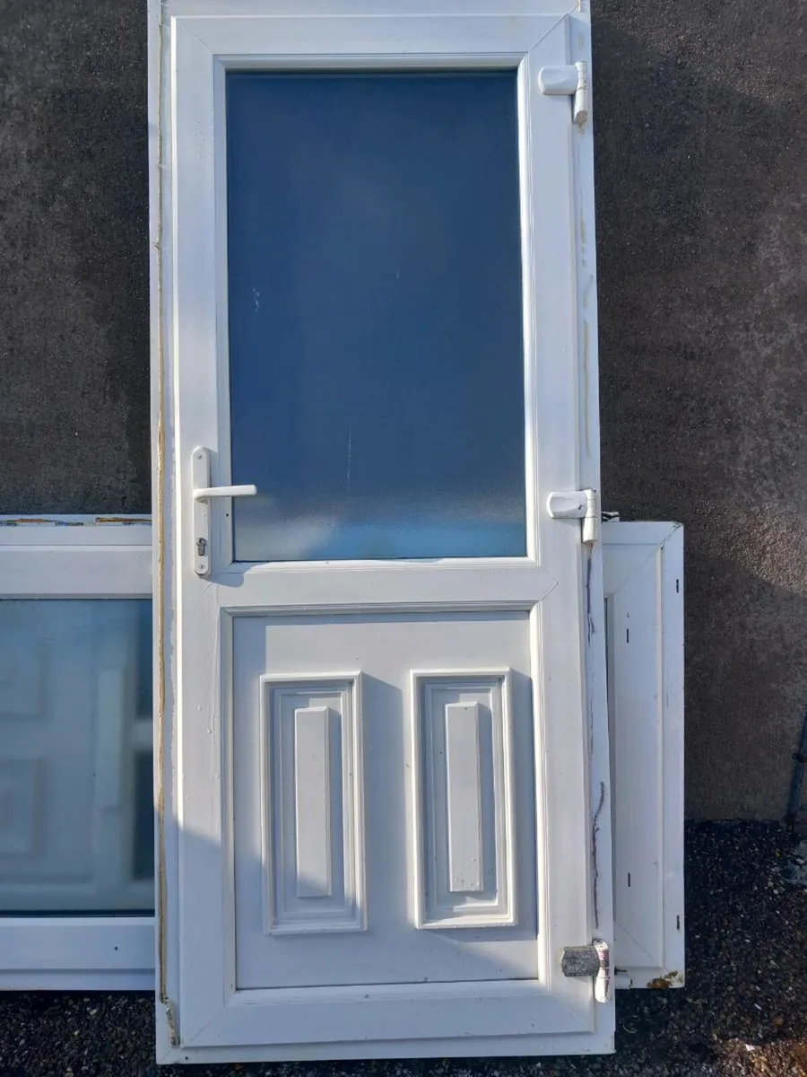 Pvc door 🚪 and frame - Image 2