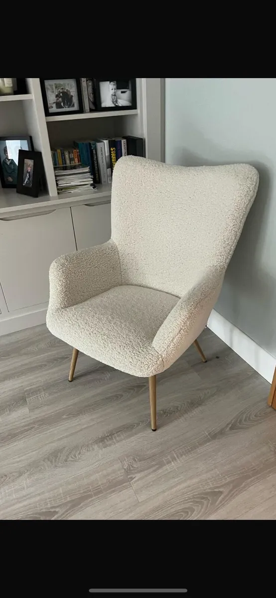 Armchair - Image 1