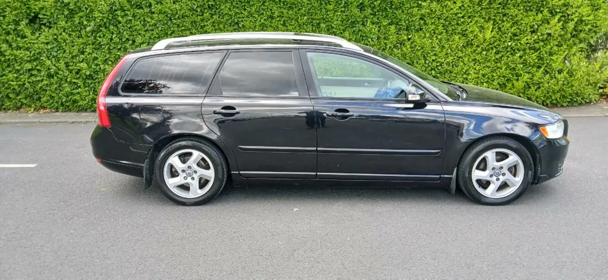 2012 volvo v50 1.6 diesel nct 11/25 - Image 2