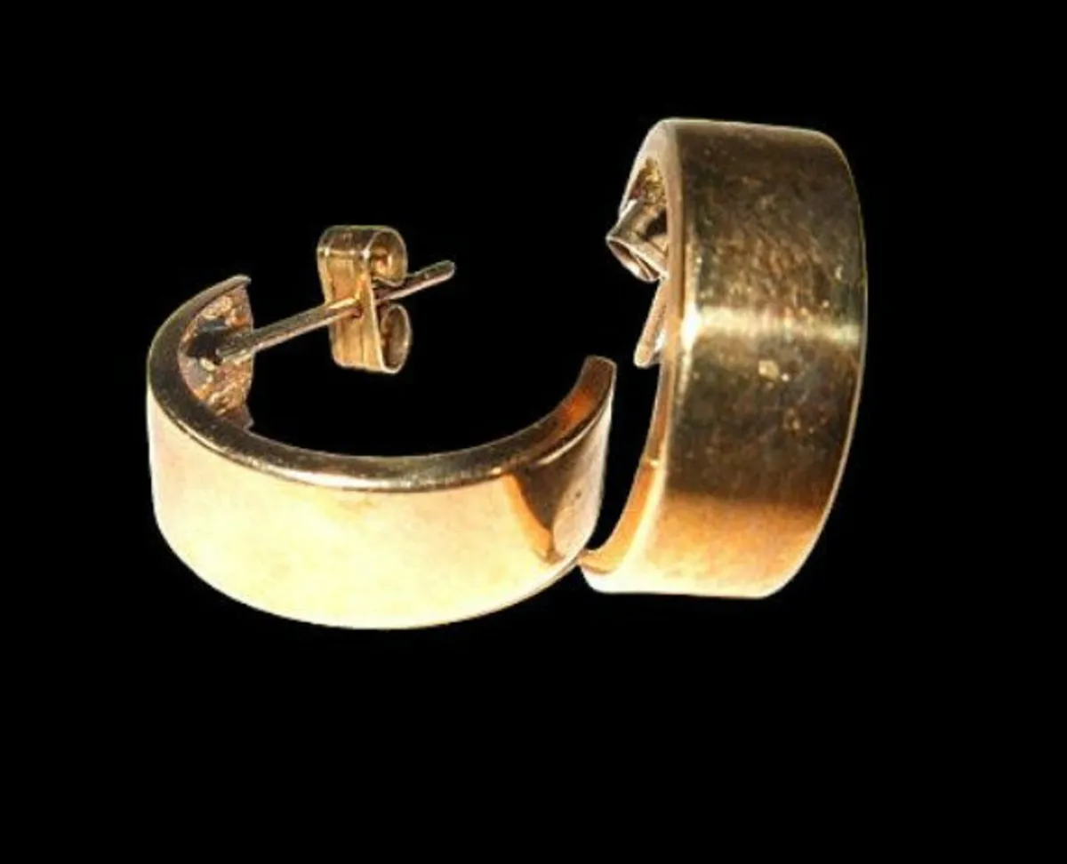 Vintage 9ct Gold Hallmarked Earrings - Image 3