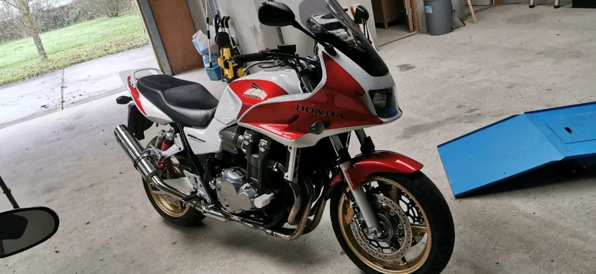 2009 Honda cb 1300 - Image 2