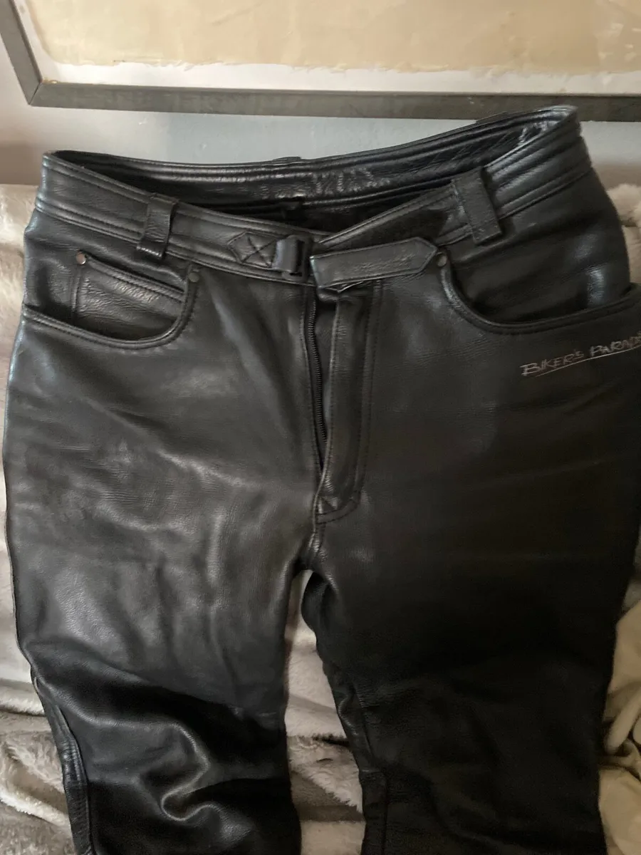 Female bikers leather jeans - Image 3