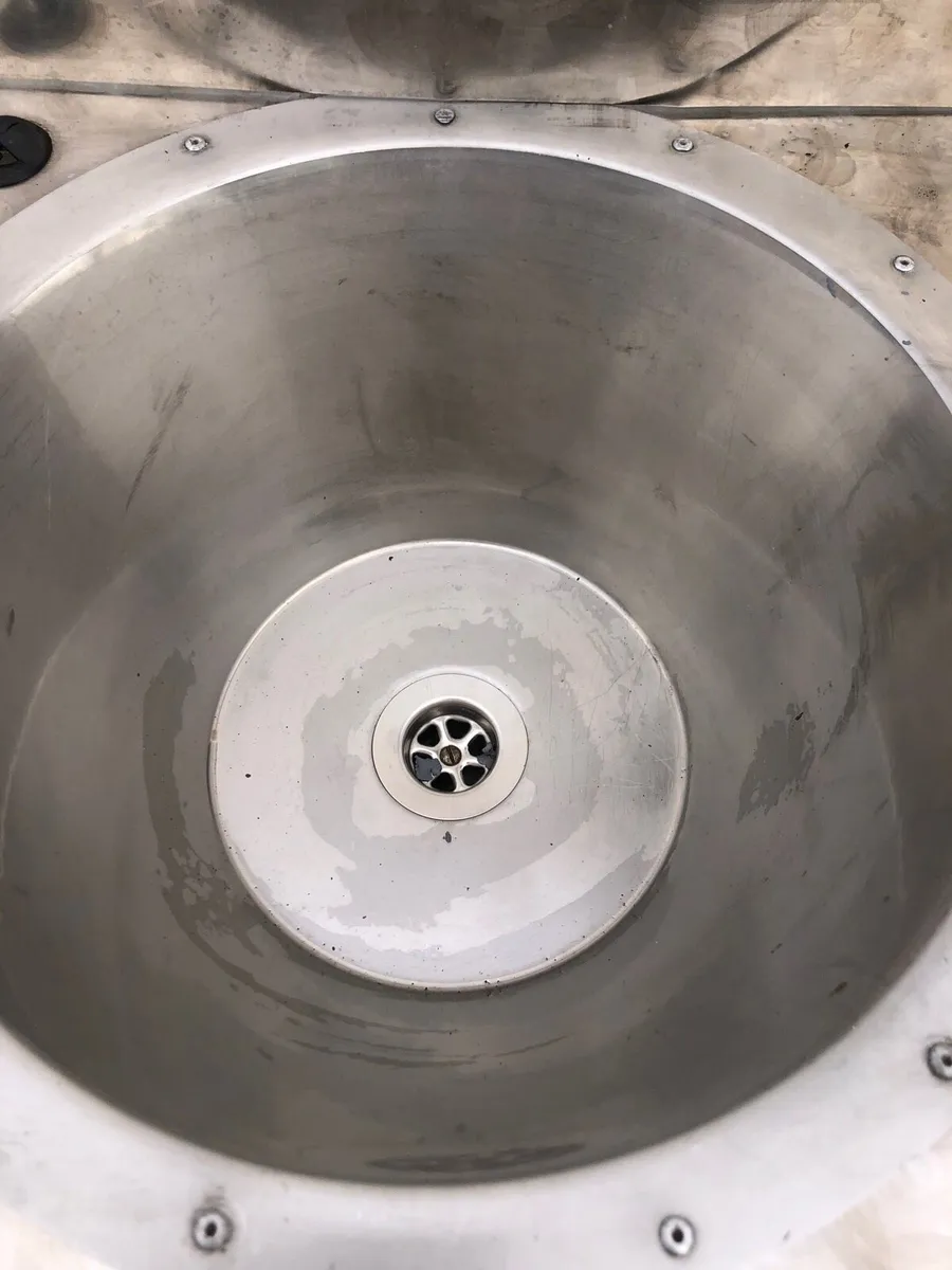 Stainless steel sink - Image 2