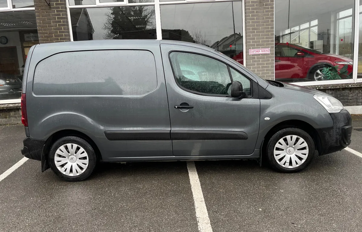 Citroen Berlingo 1.6 HDI 3 seater - Image 2