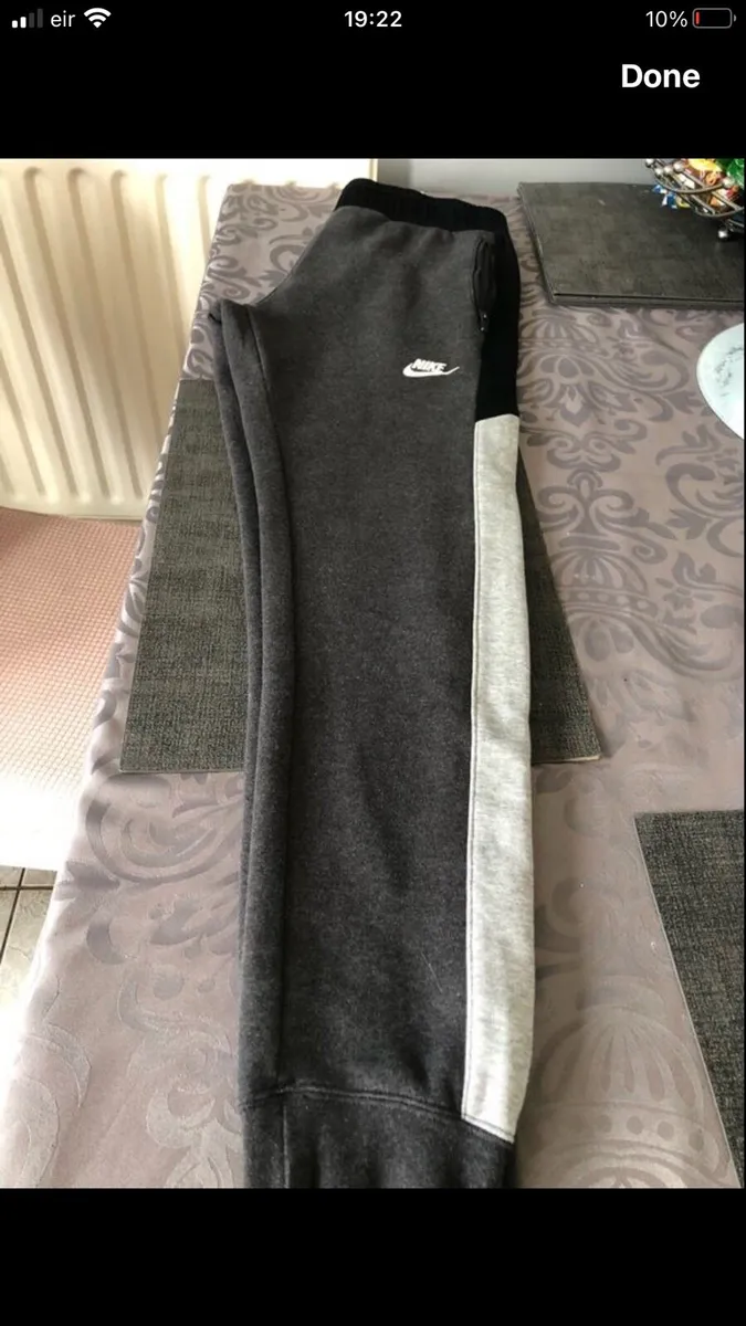Mens Nike tracksuit size S €30 - Image 2
