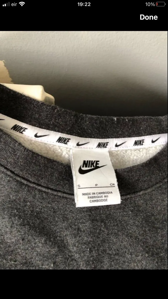 Mens Nike tracksuit size S €30 - Image 3