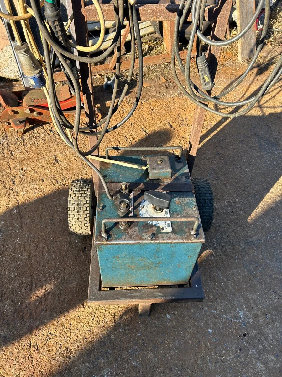 Welder - Image 4