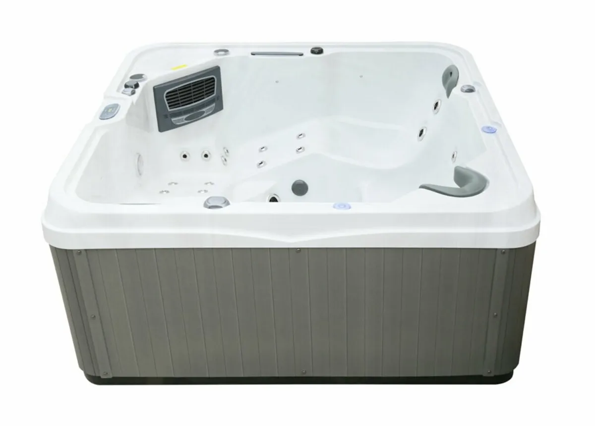 £4500 Off - Massive Clearance Sale - Hot Tub - Image 2