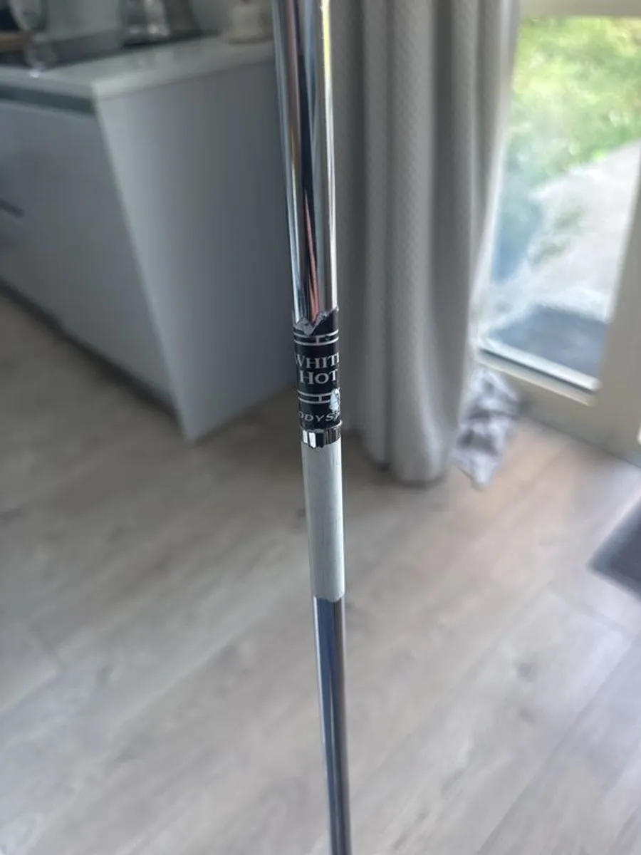 Odyssey 2 Ball blade putter 34" - Image 3