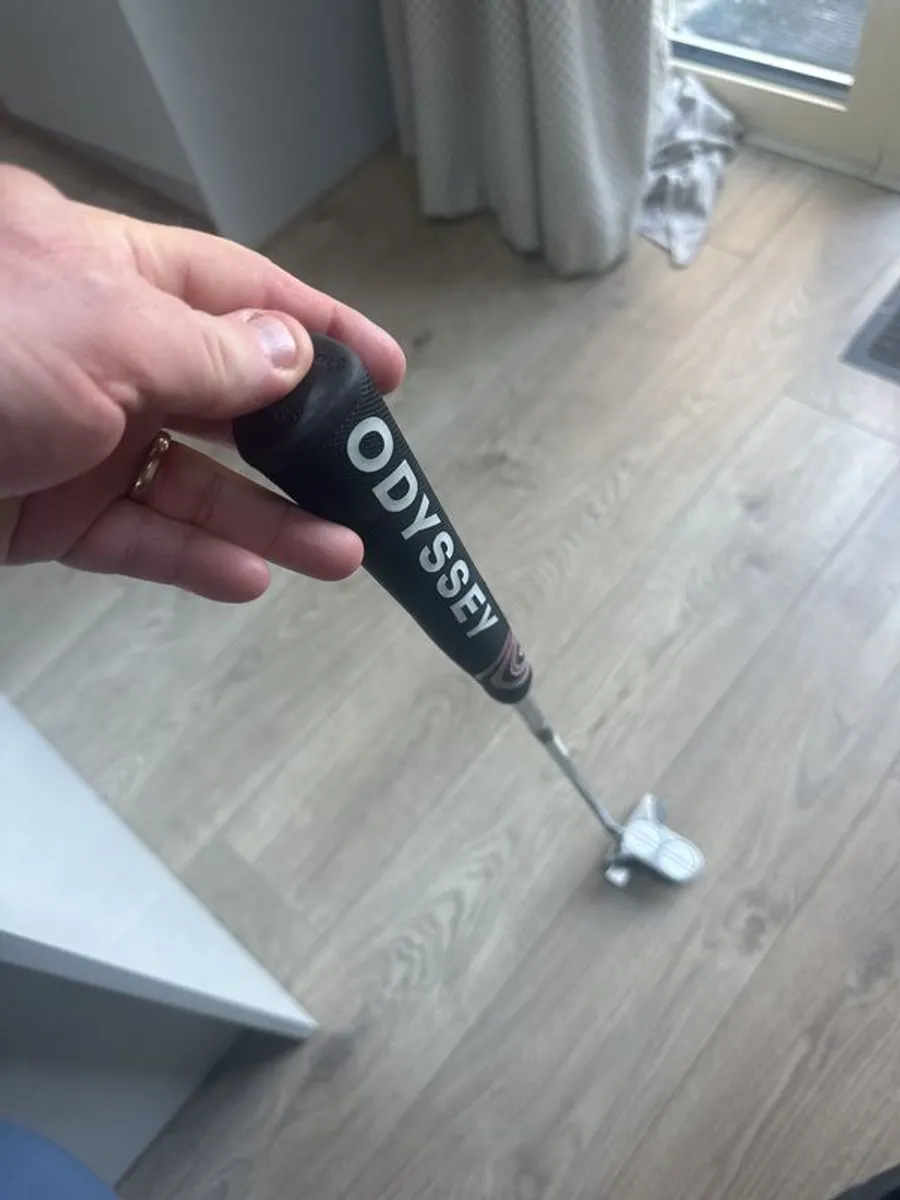 Odyssey 2 Ball blade putter 34" - Image 4