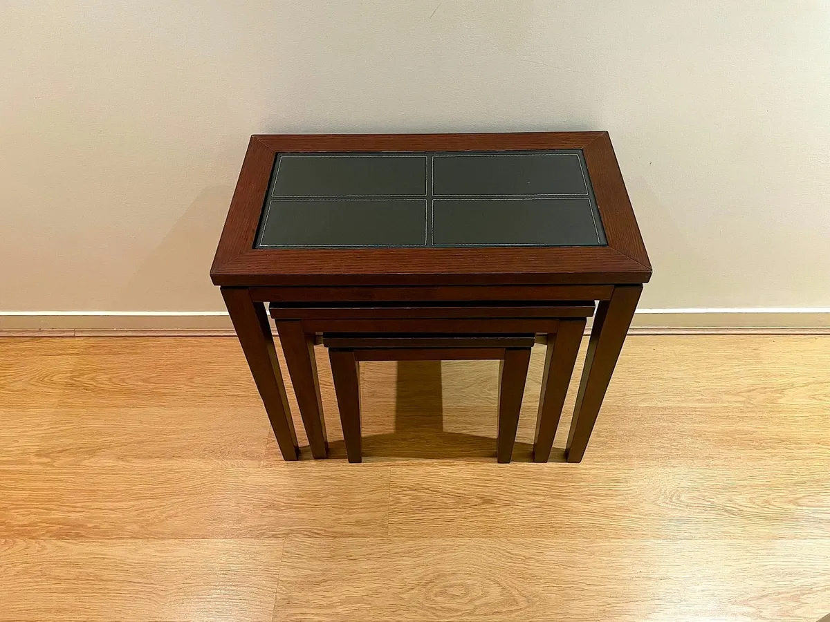 Nest of 3 tables - Image 4