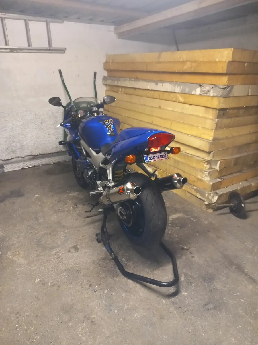 Honda vtr Firestorm 2005 - Image 3