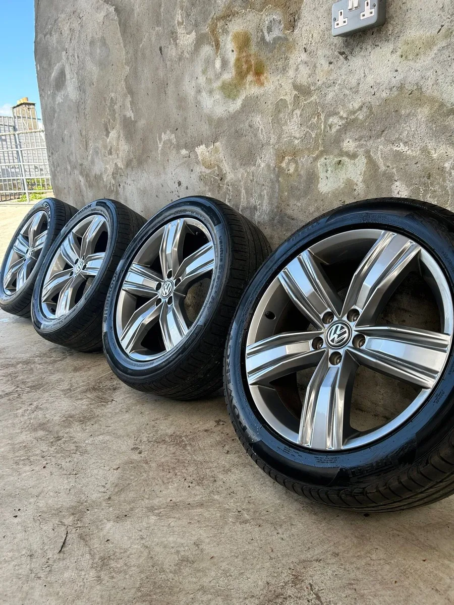 19” GENUINE VOLKSWAGEN TIGUAN ALLOY WHEELS &TYRES - Image 1