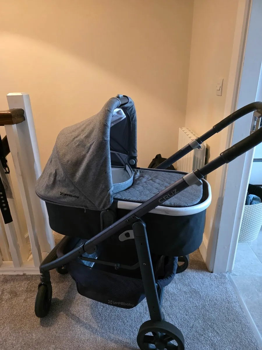 Uppababy Cruz Pram - Image 3