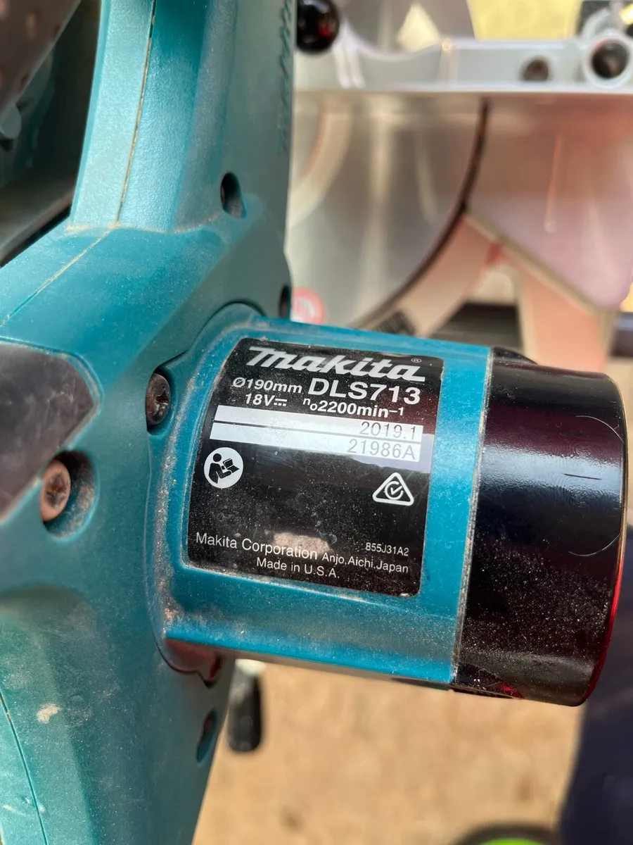 Makita mitre saw (Dls713) - Image 3